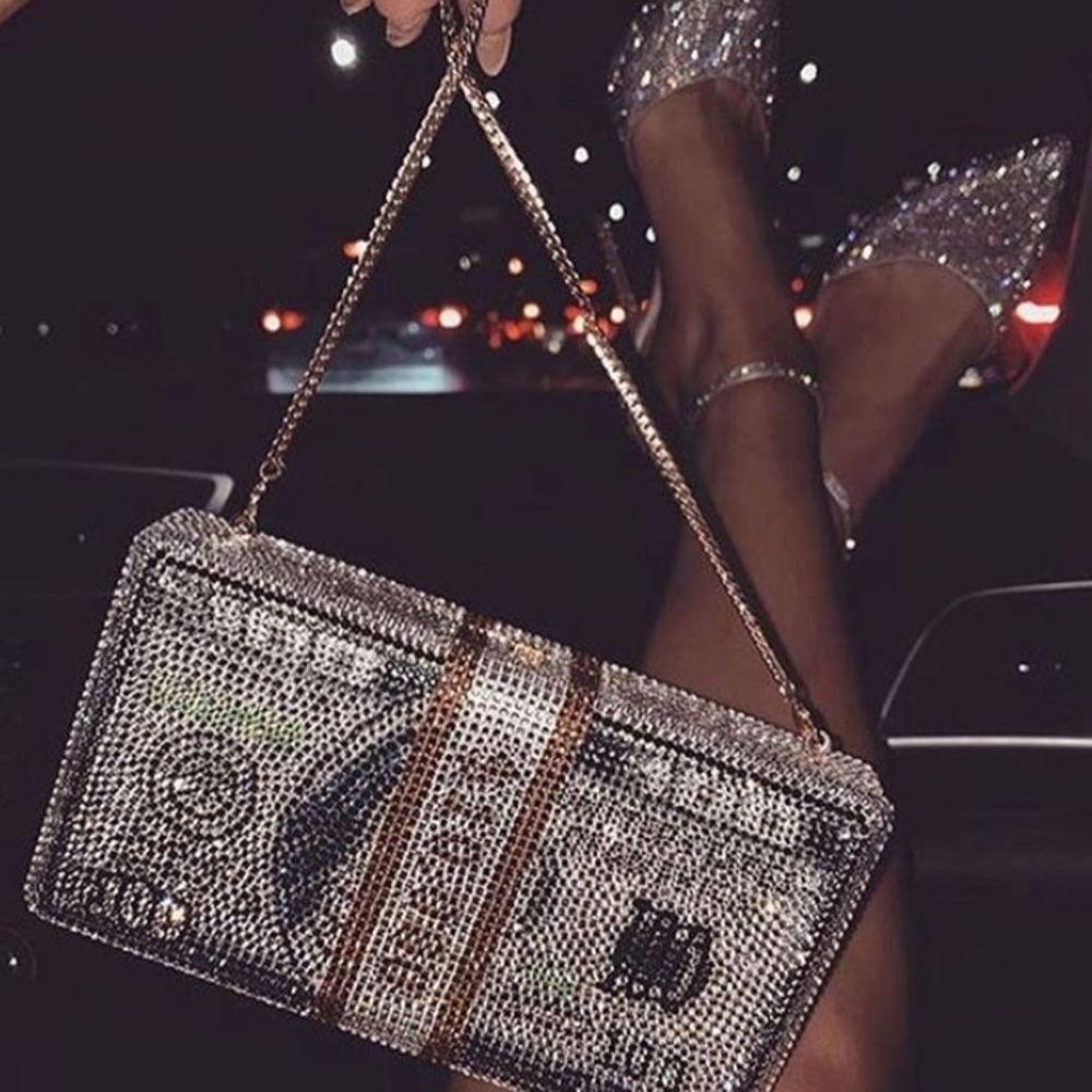 Meet your Posher, A$h